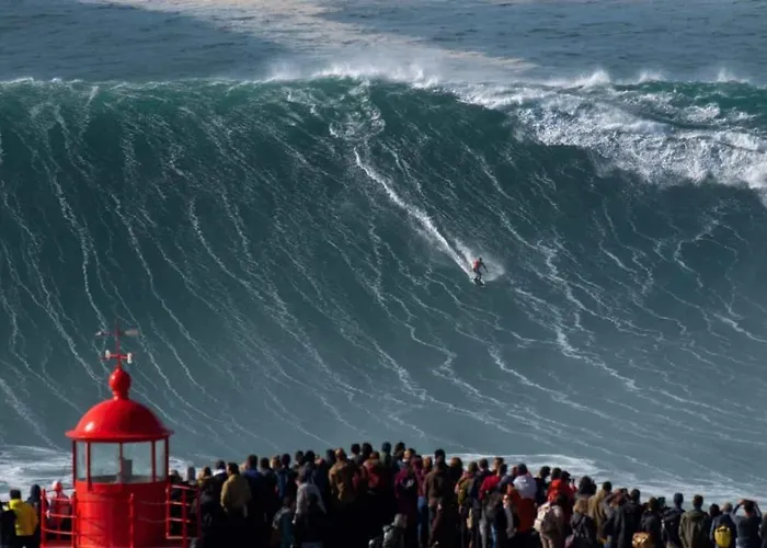 בית נופש Casa Da Isabel - Centro Da נאזרה